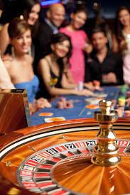 Tier progression and seasonal bonus structure for live betting on livdraw hk